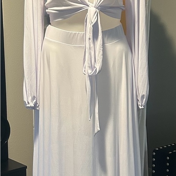 Plus Size -2pc White Skirt Set - Picture 2 of 6